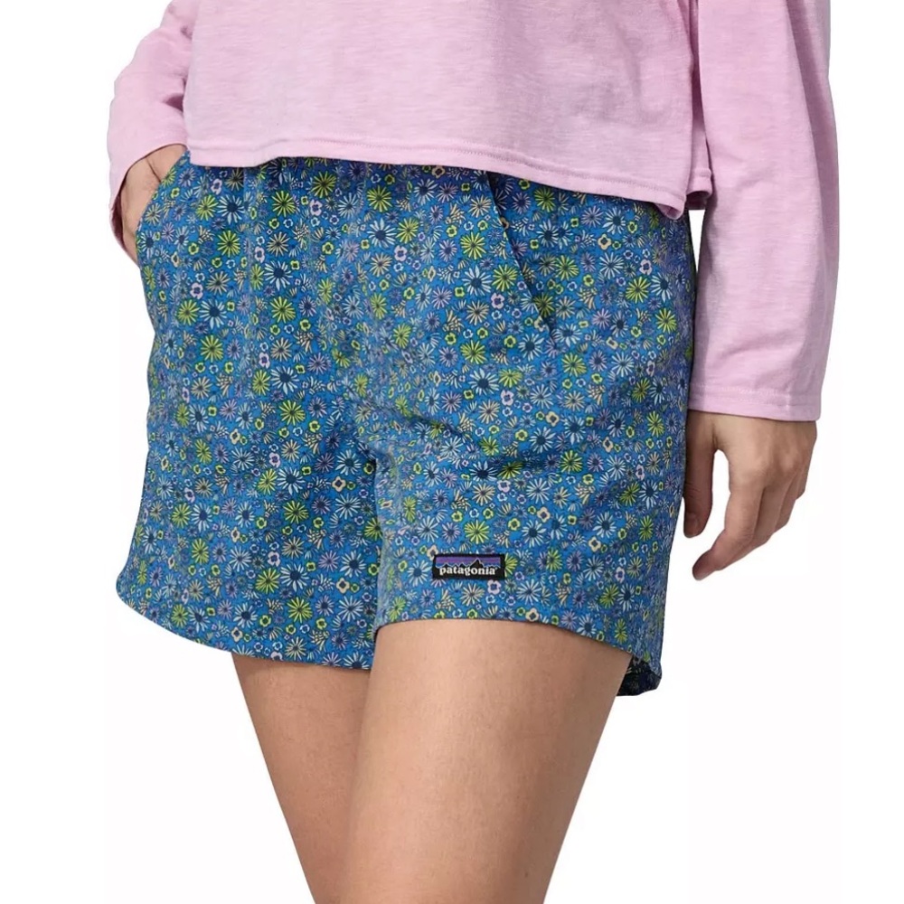 Patagonia Women's Baggies 5in NWOT